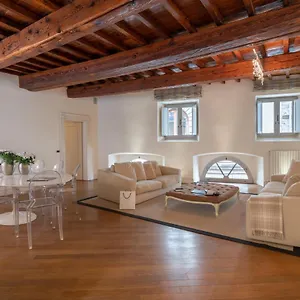 Casa Colonna Ricci Apartment